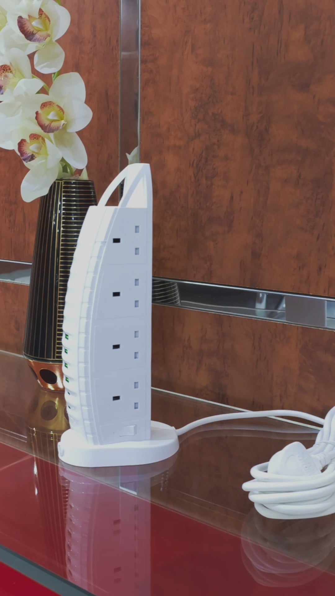 توصيلة كهرباء برج العرب 2500 واط 8 مخارج + USB